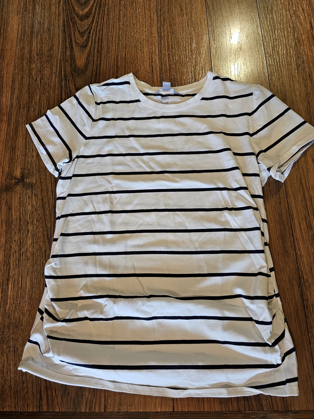 Thyme Maternity White and Black Striped Short Sleeve Maternity Tee